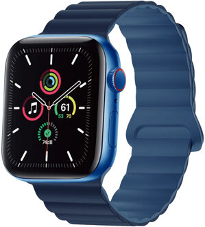Imoshion Magnetisch Siliconen bandje voor de Apple Watch Series 1 t/m 11 / SE / Ultra (44/45/46/49 mm) - Donkerblauw - 49 mm