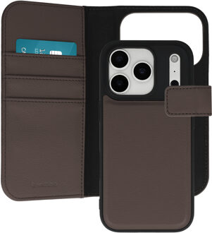 Imoshion Uitneembare 2-in-1 Luxe Bookcase voor de Apple iPhone 17 Pro - Bruin