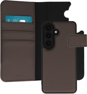 Imoshion Uitneembare 2-in-1 Luxe Bookcase voor de Samsung Galaxy S26 - Bruin