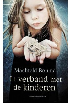 In verband met de kinderen - Boek Machteld Bouma (9047204417)