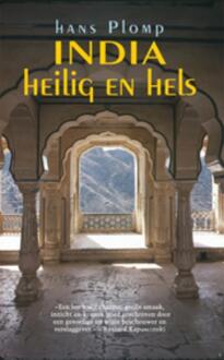 India. Heilig en hels - Boek Hans Plomp (9062656404)