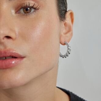 Intia oorbellen gerhodineerd Zilver