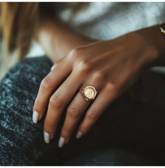 Invicta Mini 44483 Dames Horloge - Quartz Uurwerk - Roestvrij Staal met gouden Wijzerplaat - 17mm