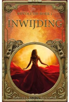 Inwijding - Revolutie - Larissa Klein Bennink
