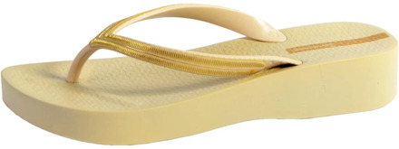 Ipanema Anatomic Mesh Plateau Dames Slippers - Beige/Gold - Maat 40