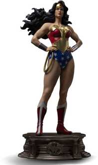 Iron Studios DC Comics Legacy Replica Statue 1/4 Wonder Woman 56 cm