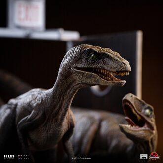 Iron Studios Jurassic Park Art Scale 1/10 Raptors at the Kitchen's Door Figure