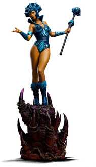 Iron Studios Masters of the Universe Art Scale Statue 1/10 Evil-Lyn Color Variant 28 cm