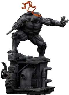 Iron Studios Teenage Mutant Ninja Turtles Art Scale Statue 1/10 Michelangelo Black and White Variant 26 cm heo exclusive