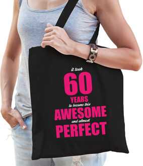 It took 60 years to become this awesome cadeau tasje zwart voor dames - 60 jaar verjaardag kado tasje