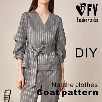 Jas Patroon Vrouwen V-hals Blouse 1:1 Kledingstuk Snijden Tekening BWT-88 Size XL