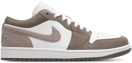 Jordan 1 Low Sneakers Heren - Grijs - Maat 41 - Leer Grey