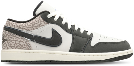Jordan 1 Low Sneakers Heren - Wit - Maat 44 - Leer White