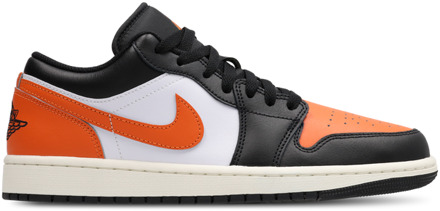 Jordan 1 Low Sneakers Heren - Zwart - Maat 40.5 - Leer Black