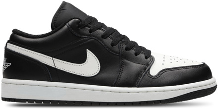 Jordan 1 Low Sneakers Heren - Zwart - Maat 40 - Leer Black