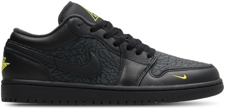 Jordan 1 Low Sneakers Heren - Zwart - Maat 44 - Leer Black