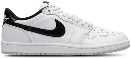 Jordan 1 Retro Sneakers Heren - Wit - Maat 40.5 - Leer White