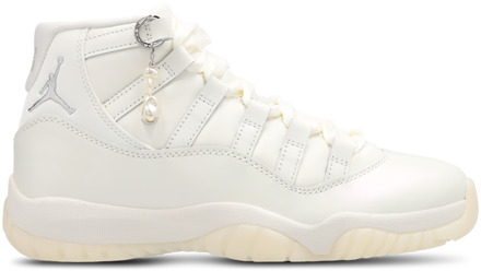 Jordan 11 Retro Sneakers Dames - Wit - Maat 37.5 - Leer, Synthetisch White