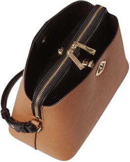 Julianna Handtas Bruin