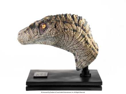 Jurassic Park III Bust Female Velociraptor White Queen 75 cm