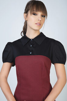 Jurk met pofmouwen en knoopdetail Rood - EU 38 / UK 10