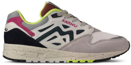 Karhu Legacy 96 Zilveren Voering Sneaker Karhu , Multicolor , Heren - 42 Eu,42 1/2 Eu,46 1/2 Eu,40 1/2 Eu,44 Eu,44 1/2 Eu,43 1/2 Eu,45 EU