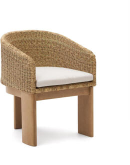 Kave Home Tuinstoel 'Xoriguer' Rattan en eucalyptushout Beige