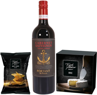 Kerstgeschenk Rode wijn - brie - chips