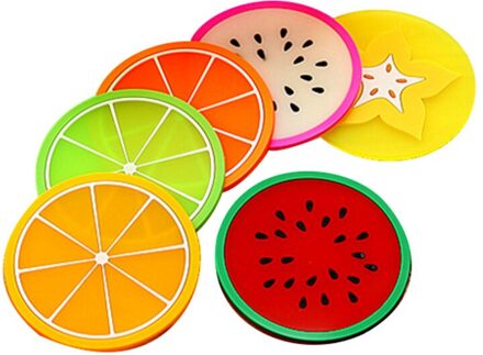 Keuken Accessoires 2 Pcs Fruit Siliconen Cup Coaster Groente Stijl Hittebestendige Placemat Fruit Drankje Tafel Mat Keuken Gadget willekeurig