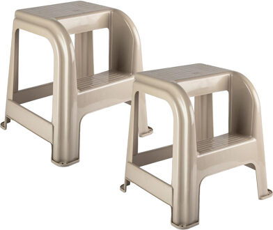 Keukenkrukje/opstapje - 2x - met 2 treden - beige - kunststof - 43 x 43 x 46 cm
