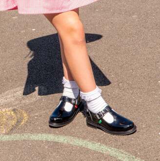 Kickers Girl's Kickers Childrens Lach T Bar Patent Shoe in Black Zwart - EU 31 / UK 12.5