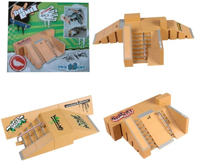 Kids Mini Alloy Finger Skating Board Venue Toys For Children Boys Park Skateboard Ramp Tracks Fingerboard Tranning Toy Gifts