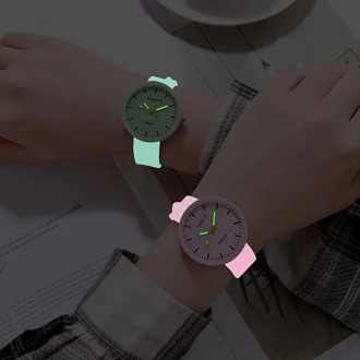 Kids Watches Fashion LED Luminous Watch Couple Wristwatch Quartz Clock For Children Silicone Waterproof Girls Gift Enfant Montre