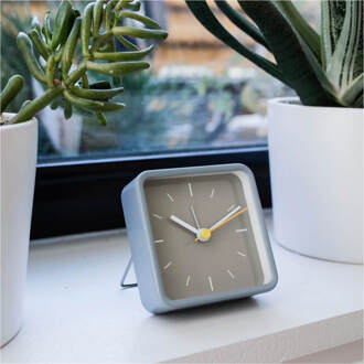 Kikkerland Grey Square 8 cm klok
