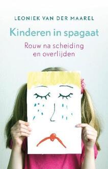 Kinderen in spagaat - Boek Leoniek van der Maarel (9025902014)