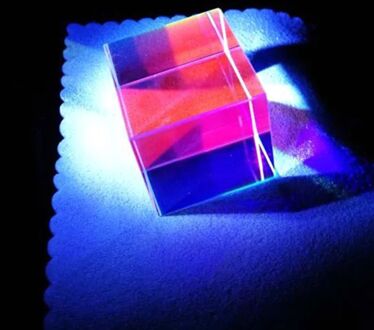 Kleurrijke Kleurrijke Combiner Splitter Cross Dichroic Cube Rgb Prism Optical Glass Driehoekig Prisma Voor Onderwijs Lichtspectrum