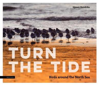 KNNV Uitgeverij Turn The Tide - (ISBN:9789050116978)