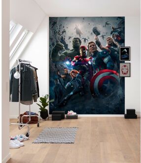 Komar Fotobehang Avengers Vs Ultron - Meerkleurig - 2,50m X 200cm