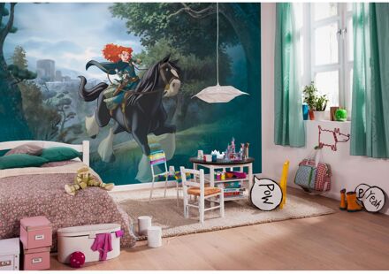 Komar Fotobehang - Merida Riding 400x280cm - Vliesbehang Multikleur