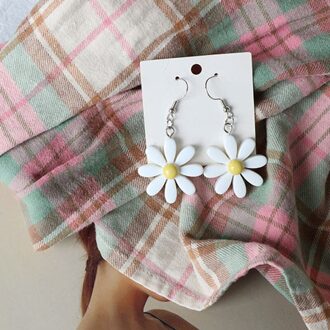 Koreaanse Hars Daisy Bloem Stud Oorbellen Voor Vrouwen Meisjes Dames Candy Kleur Mooie Oorbellen Zomer Sieraden wit