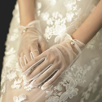 Korte Bruid Bruiloft Handschoenen Beige Korte Kant Gaas Transparante Vrouwen Handschoenen Uv-Proof Zomer Vrouwen Visnet Mitten As Pictures