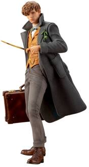 Kotobukiya Harry Potter: FB2 - Newt Scamander Artfx+ 1:10 Scale PVC Statue