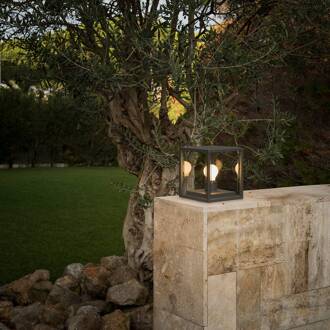 Kubusvormige Nala sokkellamp in donkergrijs donkergrijs, helder