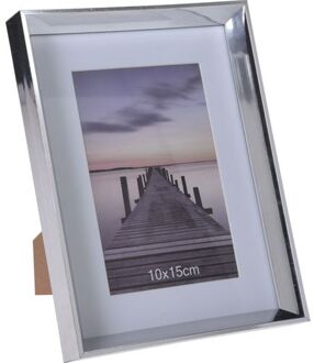 Kunststof fotolijst zilver geschikt voor een foto van 10 x 15 cm - Fotolijsten Zilverkleurig