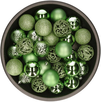 Kunststof kerstballen 37x stuks groen 6 cm