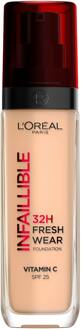 L'Oréal Paris Infallible Mattifying Foundation - 110 Rose Vanilla