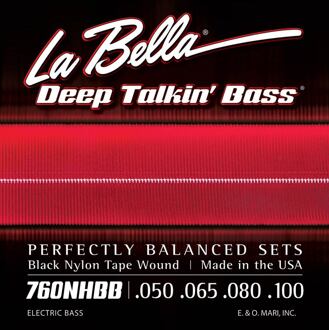 La Bella L-760NHBB snarenset elektrische 'Beatle' basgitaar snarenset elektrische 'Beatle' basgitaar, black nylon tape wound, 050-065-080-100