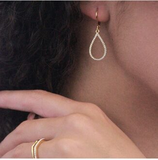 Laelia Dangling Hoop Earrings - Oostenrijks kristal Wit & Goud - One Size