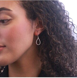 Laelia Dangling Hoop Earrings - Oostenrijks kristal Wit Zilver