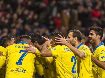 Las Palmas - Burgos (Segunda División) (Vliegtuig)